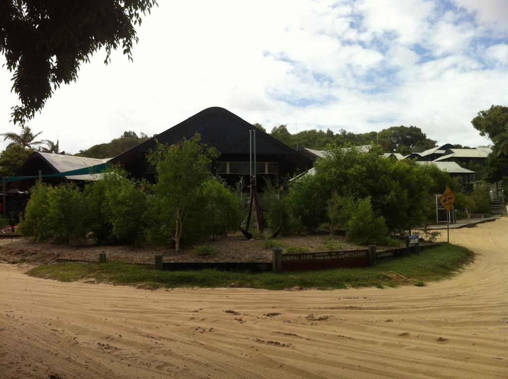 Fraser Island Retreat Villa Exterior photo